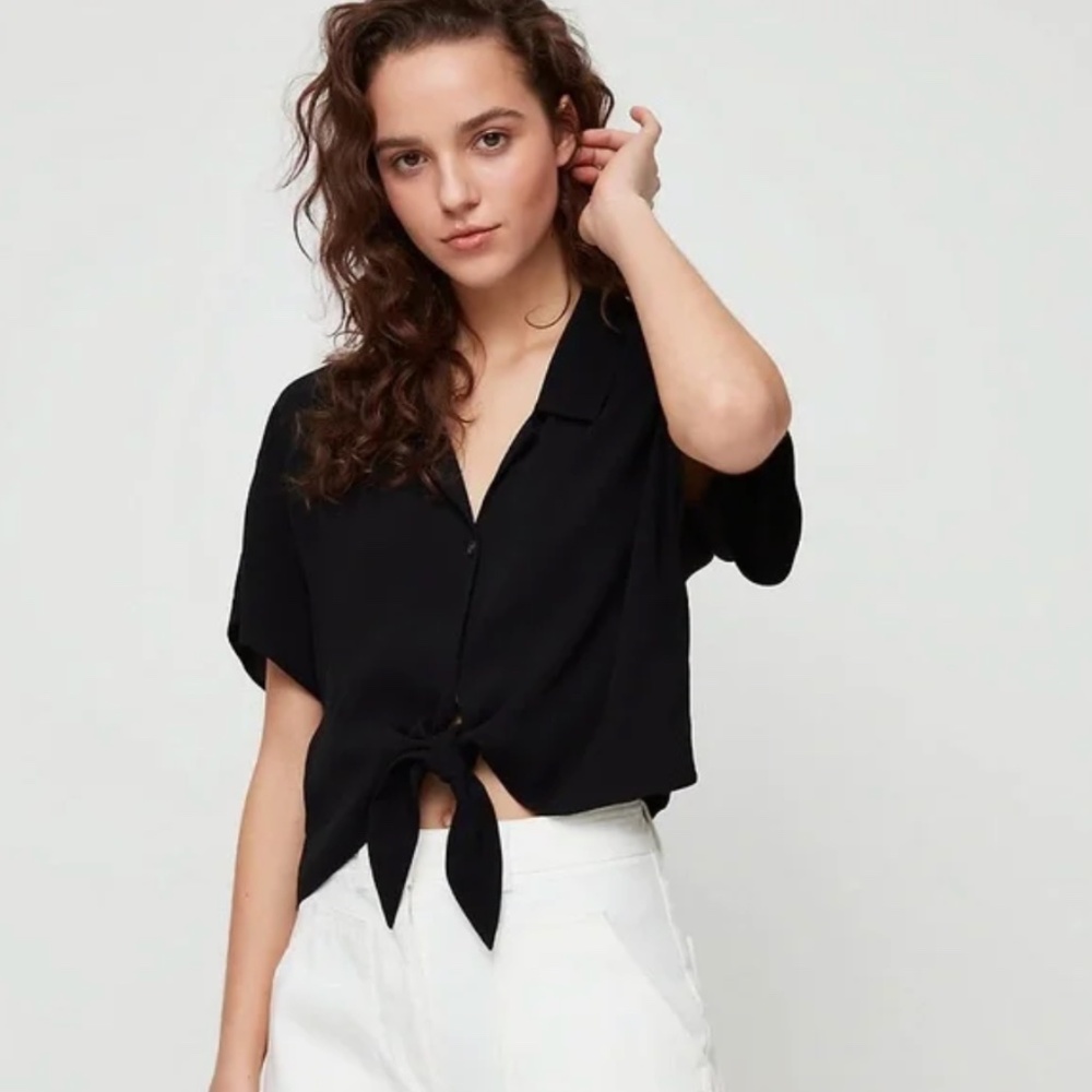 Wilfred Free Black Tie-Front Blouse